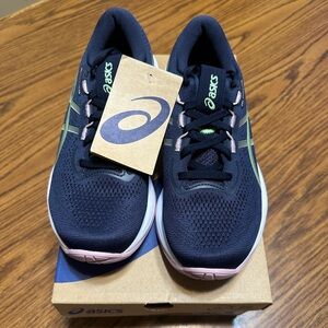 ASICS Gel-Cumulus 28